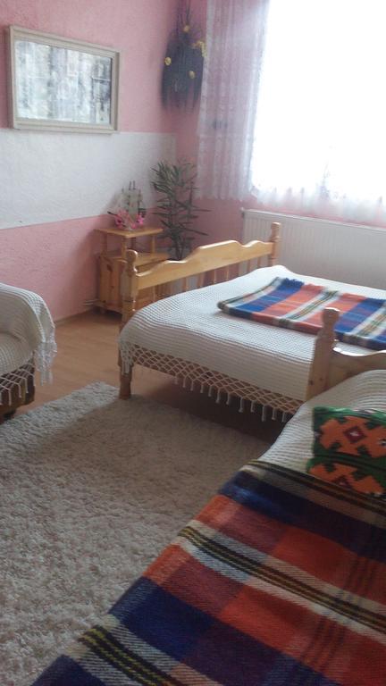 Edelvays House Hotel Trigrad Bagian luar foto