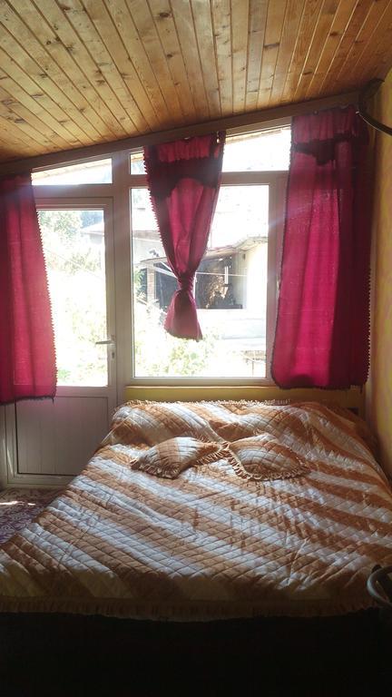 Edelvays House Hotel Trigrad Bagian luar foto
