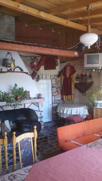 Edelvays House Hotel Trigrad Bagian luar foto